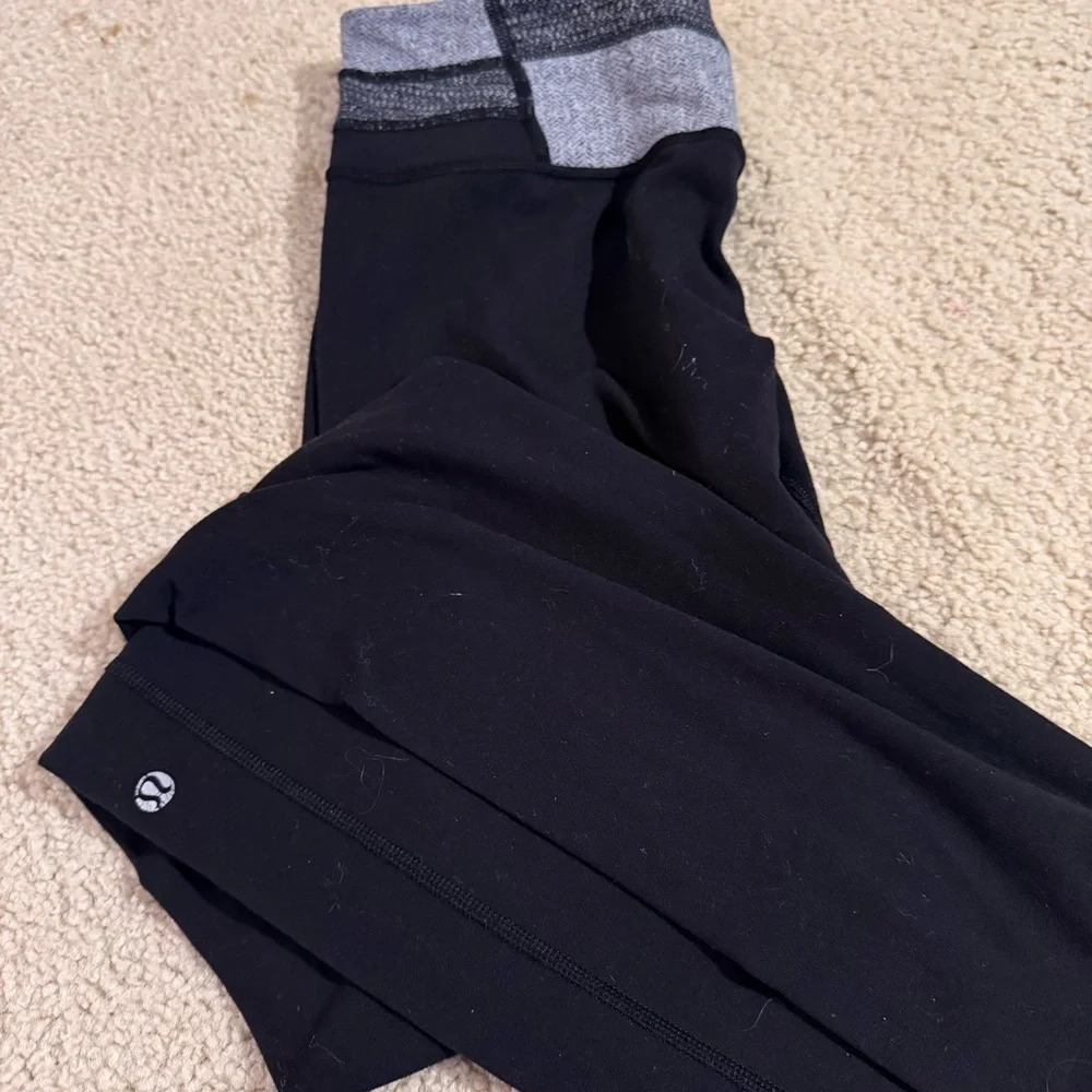lululemon athletica Black and Gray Leggings - Picture 11 of 11